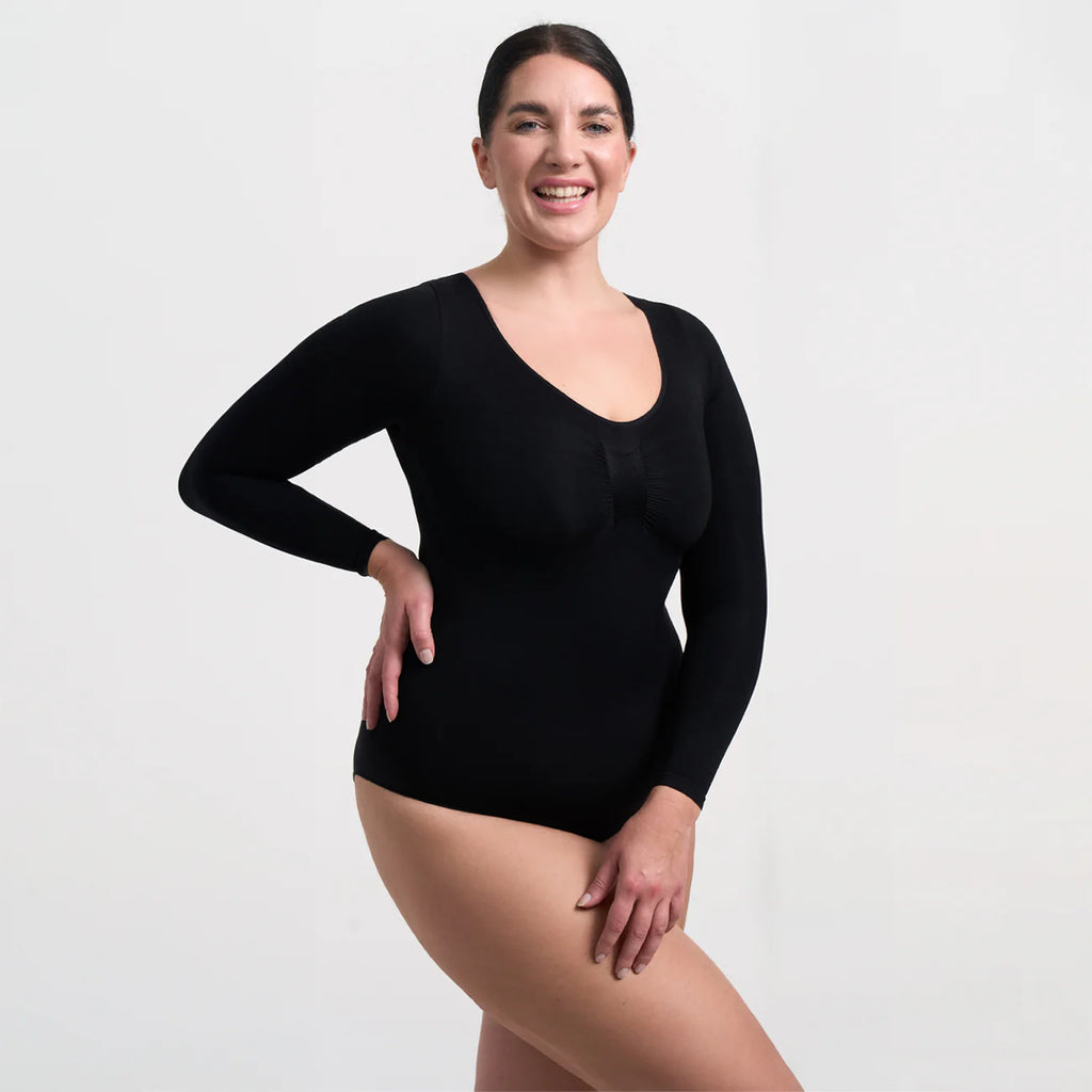 💖 Slim-Fit Seamless Top – Soft, Elegant & Confident